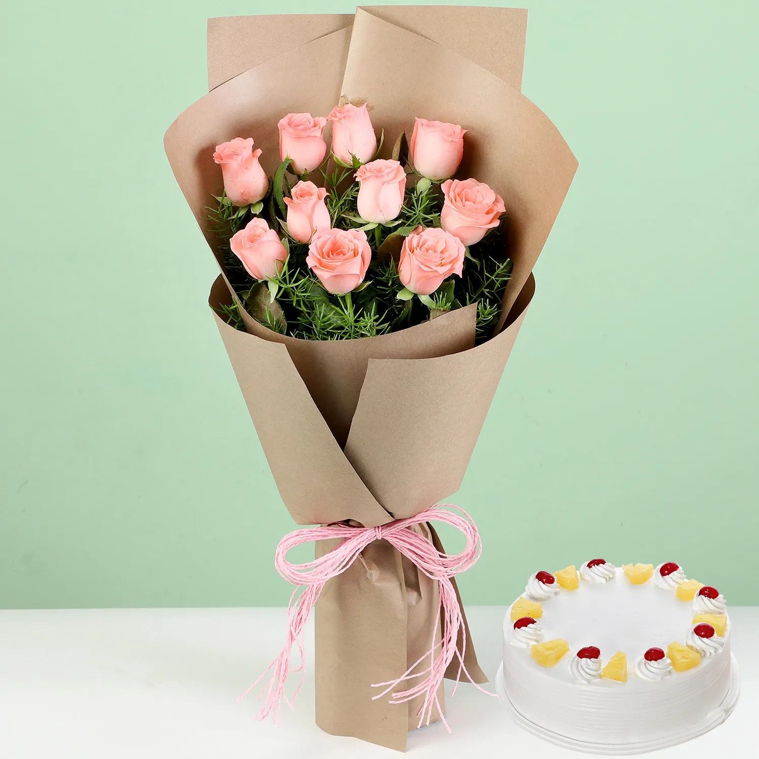  10 Pink Roses With Pineapple Cake