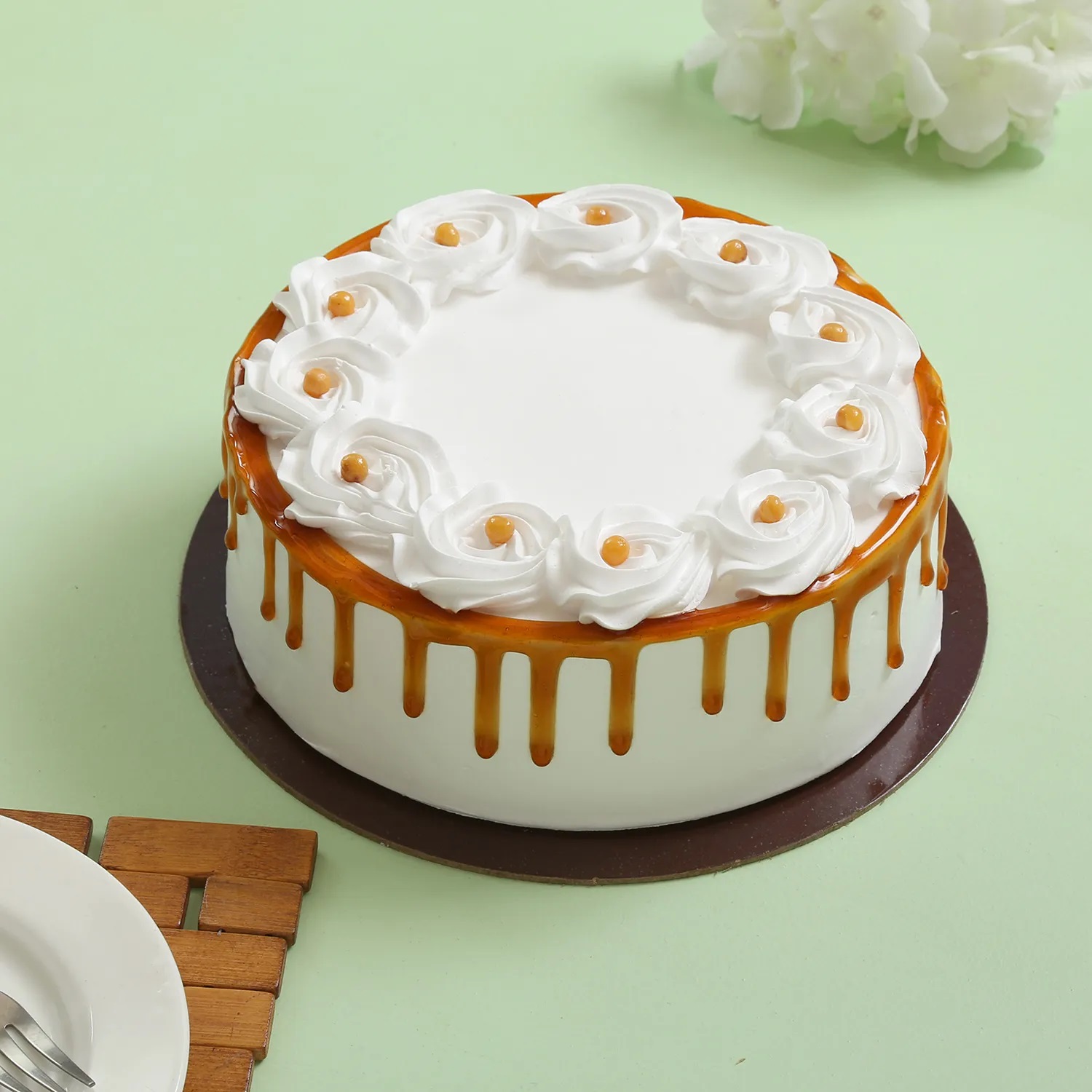  Crunchy Butterscotch Cream Cake